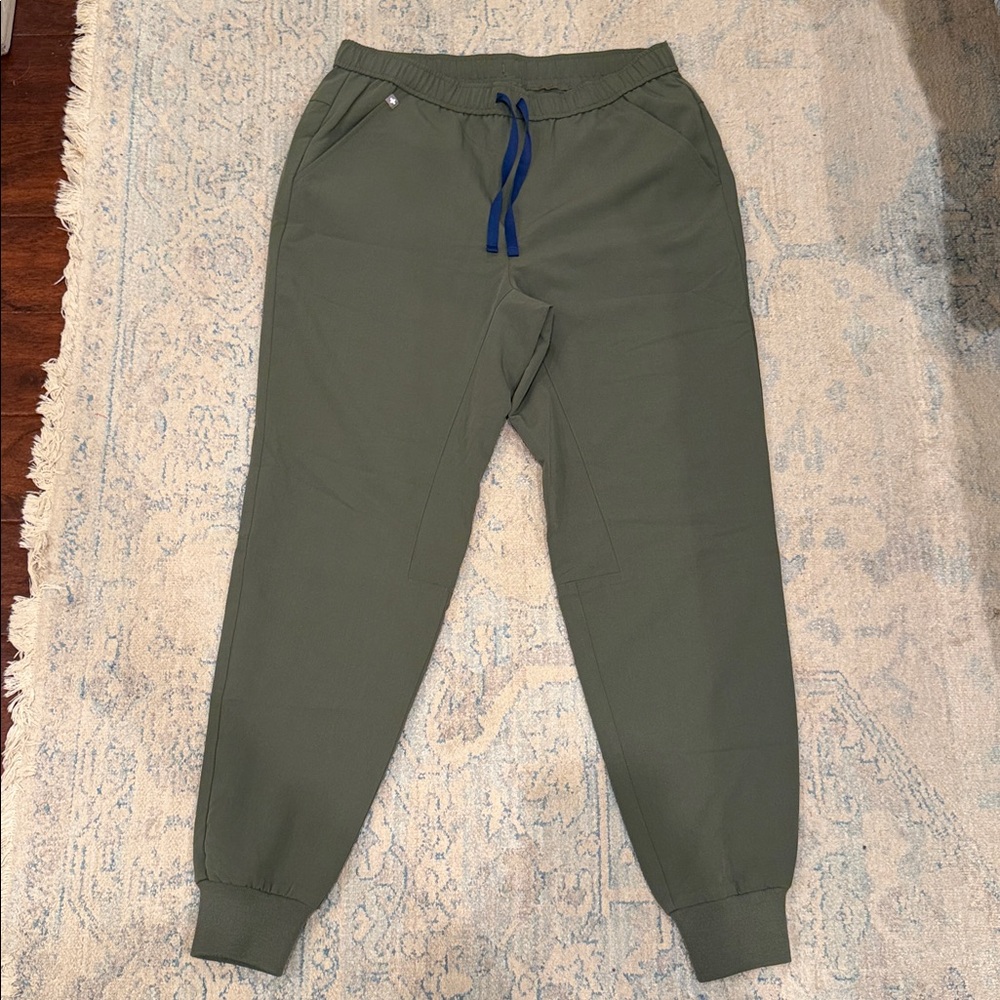 Figs Tansen Moss Green Scrub Joggers Large Regular NEW
